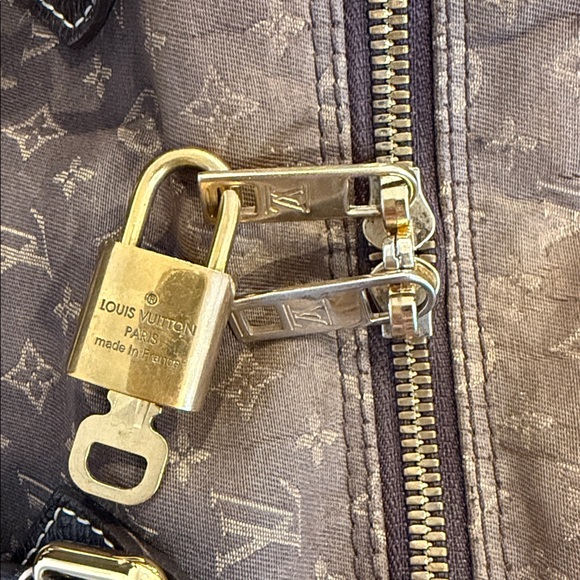 Louis Vuitton Mini Lin Speedy 12 x 9 - Picture 14 of 16